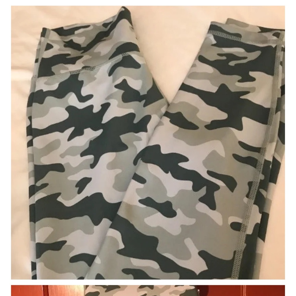 All Fenix Camo leggings